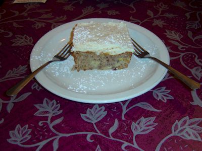 Hummingbird cake